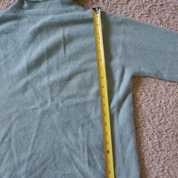 Valerie Stevens 100% 2-Ply Cashmere Turtleneck Dusty Turquoise Size L - Picture 3 of 6